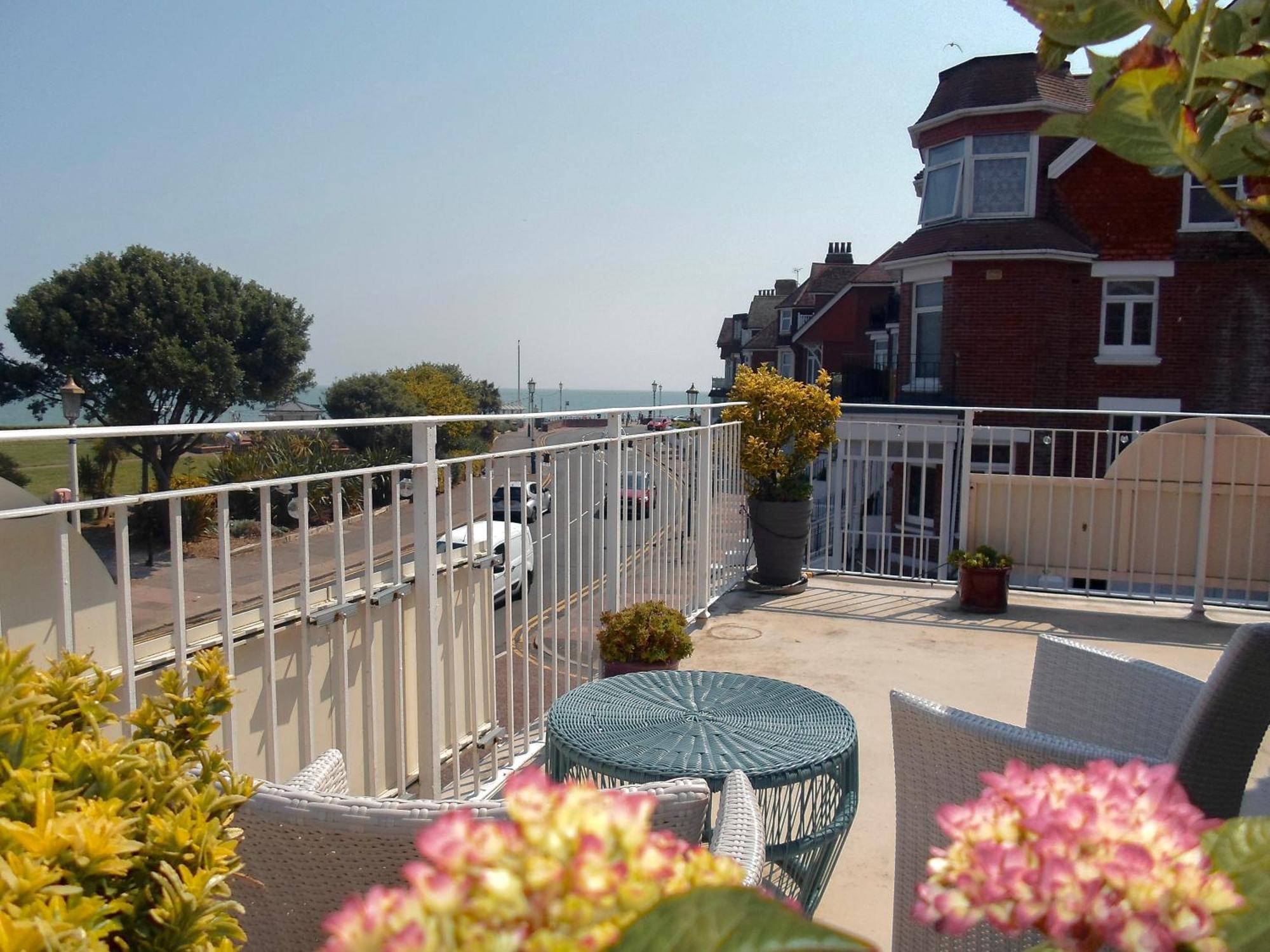 The New England Otel Eastbourne Dış mekan fotoğraf